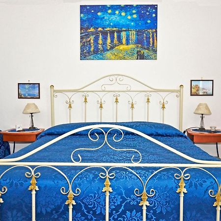 Bed & Breakfast A Castel Capuano ナポリ エクステリア 写真