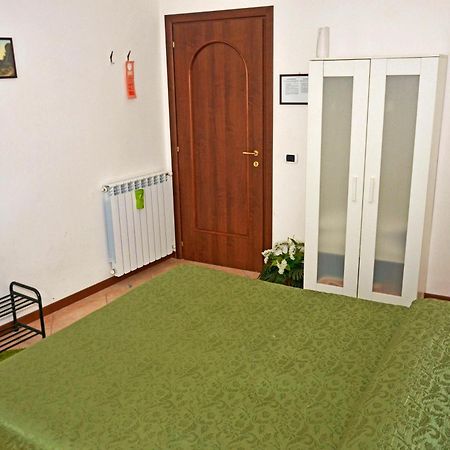 Bed & Breakfast A Castel Capuano ナポリ エクステリア 写真