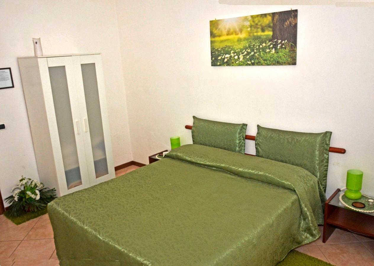 Bed & Breakfast A Castel Capuano ナポリ エクステリア 写真