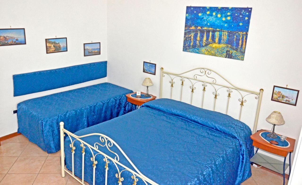 Bed & Breakfast A Castel Capuano ナポリ エクステリア 写真