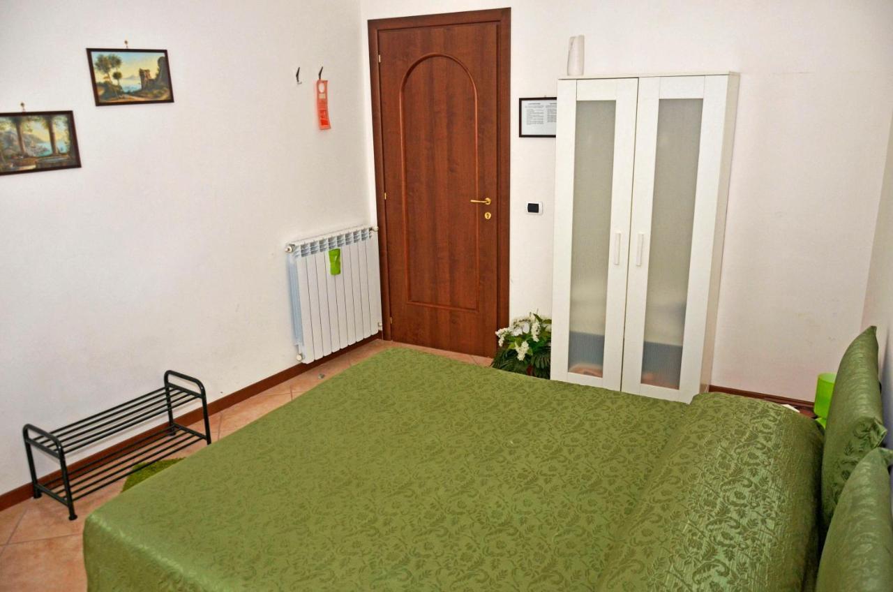 Bed & Breakfast A Castel Capuano ナポリ エクステリア 写真