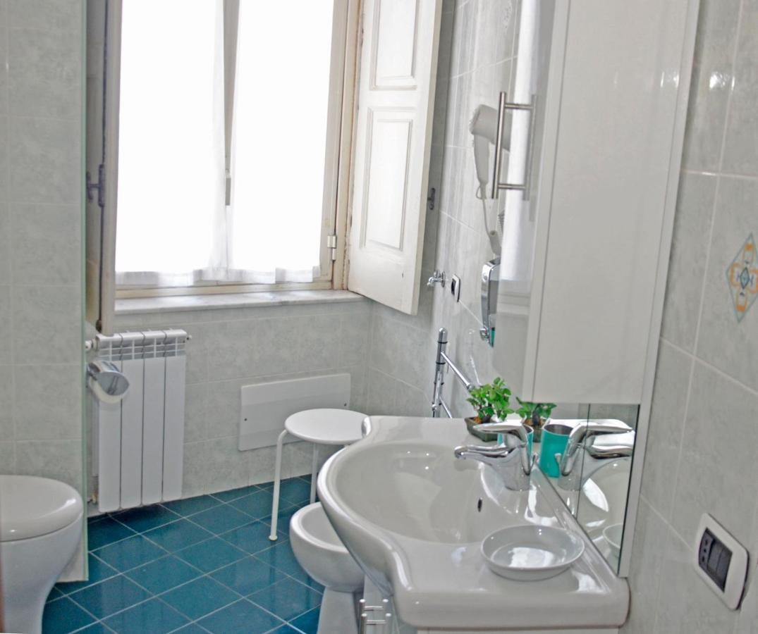 Bed & Breakfast A Castel Capuano ナポリ エクステリア 写真